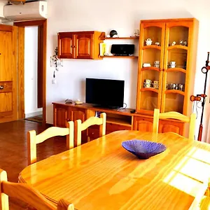 https://apartamento-en-la-almadraba-de-cabo-de-gata.es-andalucia.com